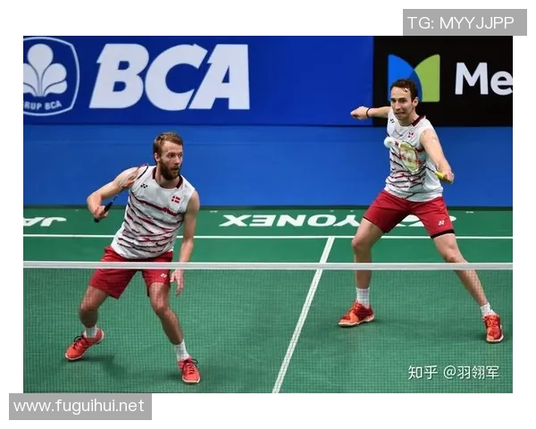 武汉羽毛球队团队协作引发热议球员配合与战术执行的争议分析