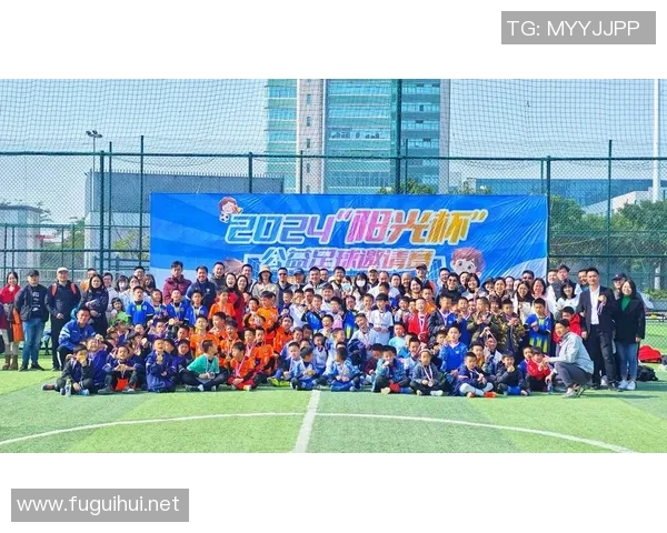 足球明星签字拆卡活动盛大开启让我们一起见证珍贵瞬间与激情时刻 足球明星签字拆卡活动盛大开启让我们一起见证珍贵瞬间与激情时刻